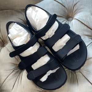 Supreme Sandals & Flip-Flops for Men - Poshmark